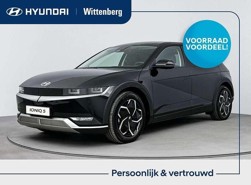 Zwart Nieuw 2025 Hyundai Ioniq 6 Limited Sedan | € 45.890 (Eerlijke prijs) - Afbeelding 1/3