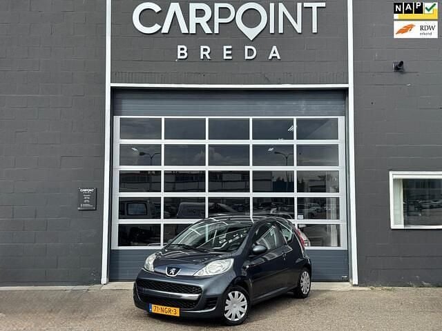 Grijs Gebruikt 2010 Peugeot 107 Hatchback | € 2.295 (Eerlijke prijs) - Afbeelding 1/4