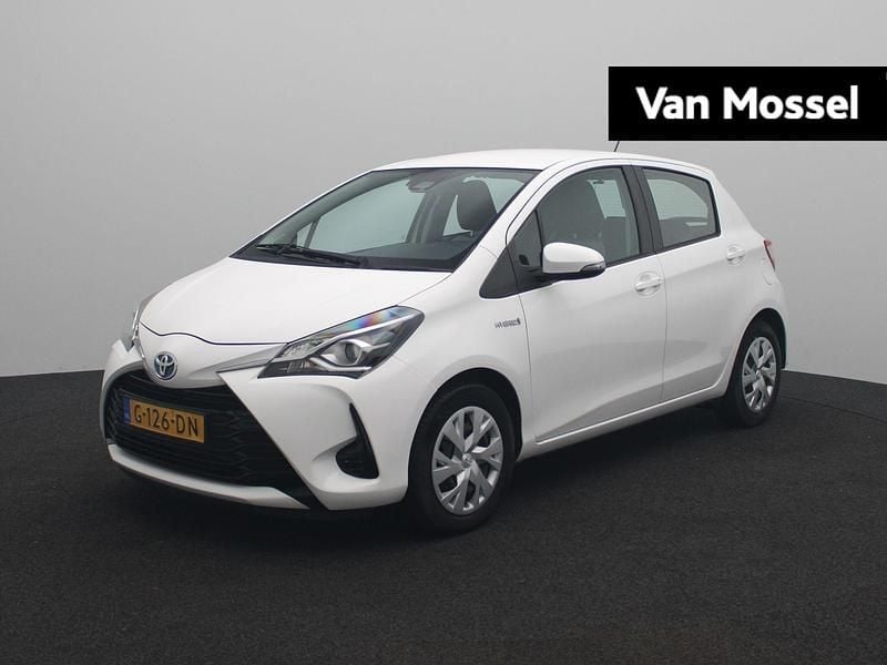 Wit Gebruikt 2019 Toyota Yaris Hybrid Active Hatchback | € 15.440 (Eerlijke prijs) - Afbeelding 1/4