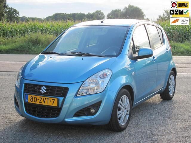 Blauw Gebruikt 2013 Suzuki Splash Exclusive Hatchback | € 10.300 (Iets duurder) - Afbeelding 1/4