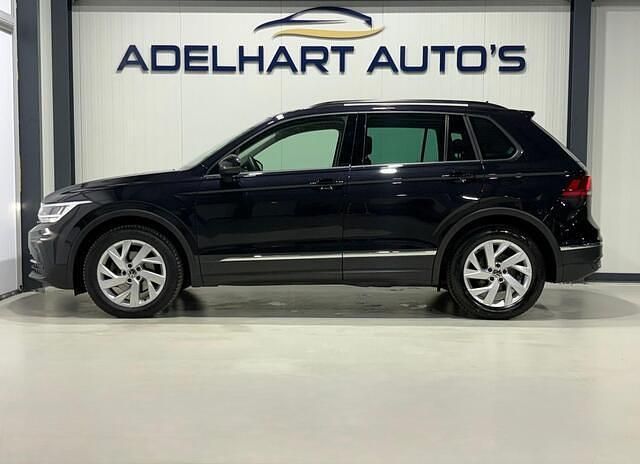 Occasion VW Tiguan Life 150 PK (110 kW) 2021 Zwart (metallic) SUV