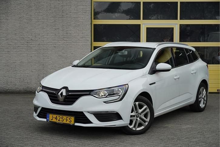 Occasion 2020 Renault Mégane IV Zen Stationwagen | € 11.950 (Eerlijke prijs) - Afbeelding 1/4