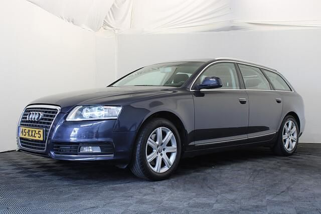Blauw, metallic lak Gebruikt 2010 Audi A6 Business Stationwagen | € 2.999 (Goede deal) - Afbeelding 1/4