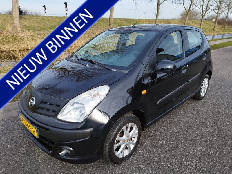 Zwart Gebruikt 2010 Nissan Pixo Hatchback | € 3.999 (Eerlijke prijs) - Afbeelding 1/4