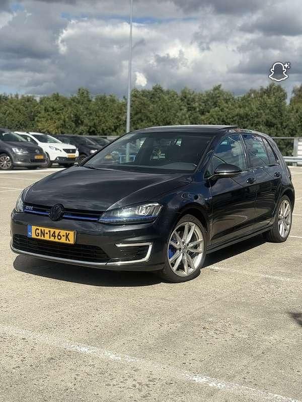 Grijs Gebruikt 2015 VW Golf VII GTE Stationwagen | € 11.950 (Eerlijke prijs) - Afbeelding 1/4