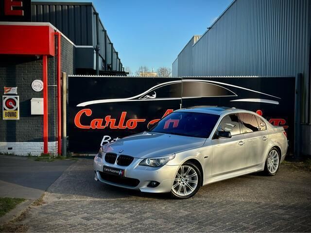 Grijs / titansilber metallic (354) Gebruikt 2008 BMW 530 M Sport Sedan | € 11.950 (Duur) - Afbeelding 1/4