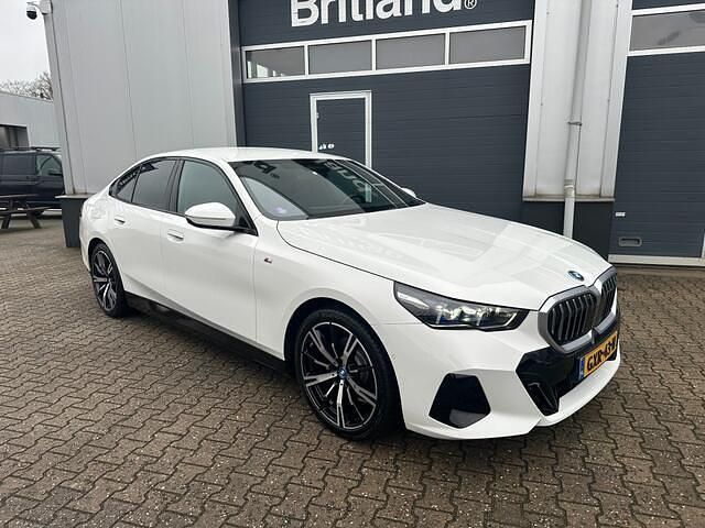 Occasion BMW 530e M Sport 190 PK (139 kW) 2024 Wit (metallic) Sedan