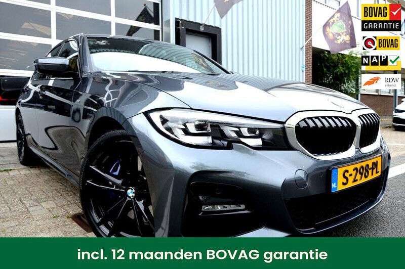 Grijs Gebruikt 2019 BMW 330e Executive Sedan | € 39.950 - Afbeelding 1/4