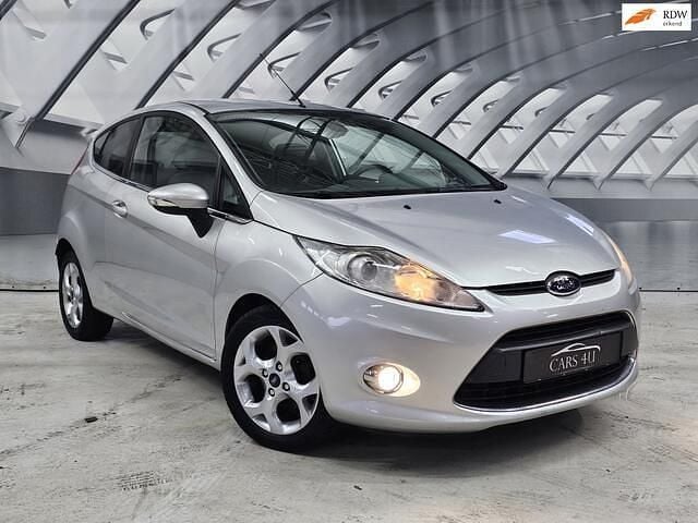 Grijs Gebruikt 2009 Ford Fiesta Titanium Hatchback | € 2.250 (Goede deal) - Afbeelding 1/4