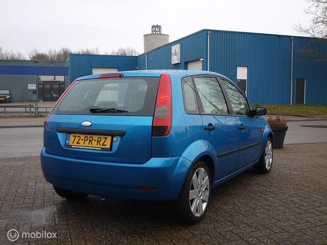 Occasion Ford Fiesta Futura 69 PK (50 kW) 2004 Blauw Hatchback