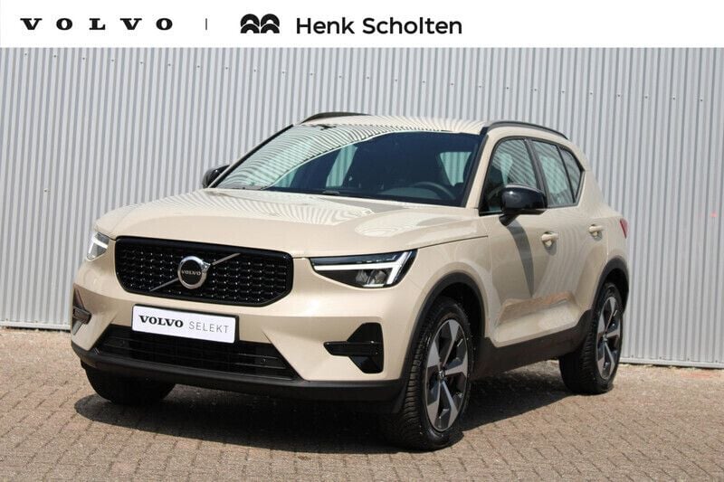 Bruin Nieuw 2025 Volvo XC40 Plus SUV | € 49.950 (Duur) - Afbeelding 1/4