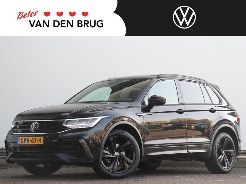 Zwart Occasion 2024 VW Tiguan R-line SUV | € 41.195 (Goede deal) - Afbeelding 1/3