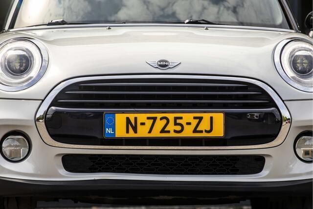 Occasion Mini Cooper Cabriolet Business 136 PK (100 kW) 2017 Wit, metallic lak Cabriolet