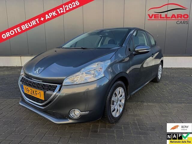 Grijs Gebruikt 2012 Peugeot 208 Hatchback | € 3.695 (Eerlijke prijs) - Afbeelding 1/4
