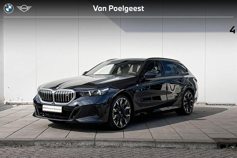 Zwart Gebruikt 2025 BMW i5 Comfort Edition Sedan | € 69.900 - Afbeelding 1/4