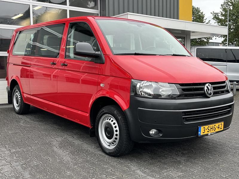 Rood Gebruikt 2013 VW T5 Trendline Van | € 25.250 - Afbeelding 1/4