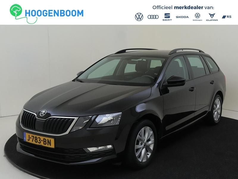 Zwart Gebruikt 2020 Skoda Octavia Business Line Stationwagen | € 21.950 (Goede deal) - Afbeelding 1/4