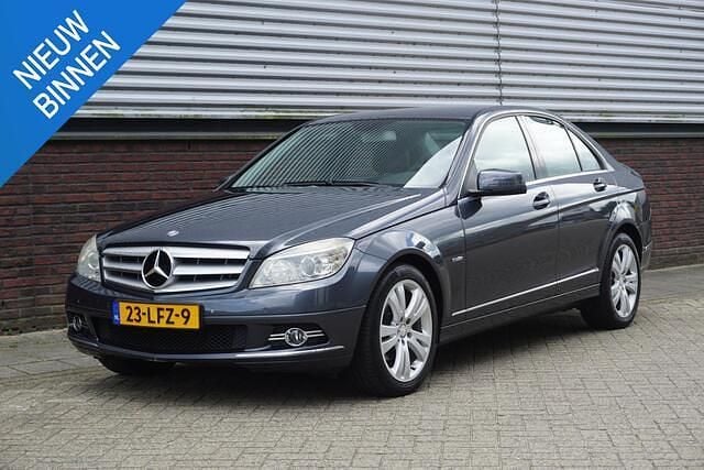 Grijs Gebruikt 2010 Mercedes C180 Sedan | € 6.950 (Eerlijke prijs) - Afbeelding 1/4