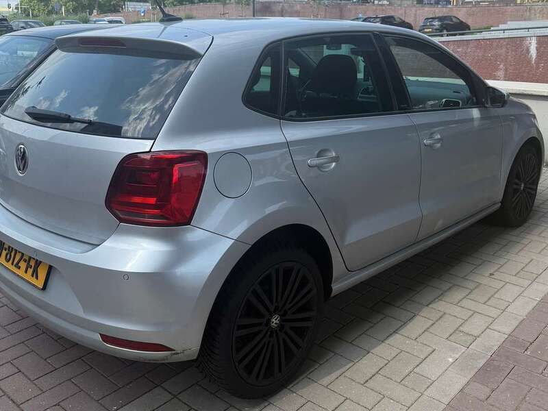 Zilver Gebruikt 2016 VW Polo Comfortline Hatchback | € 10.000 (Eerlijke prijs) - Afbeelding 1/4
