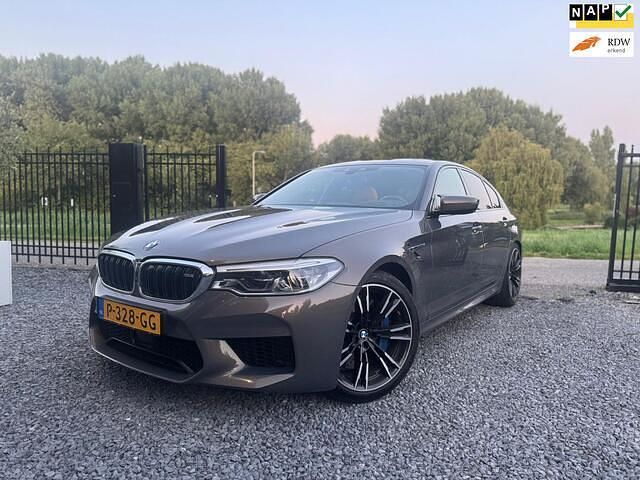 Grijs Gebruikt 2018 BMW M5 Sedan | € 67.950 (Duur) - Afbeelding 1/4