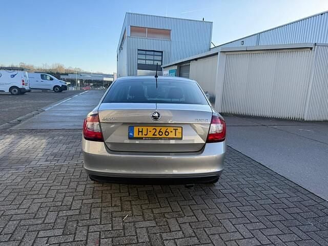 Occasion Skoda Rapid 90 PK (66 kW) 2015 Geel Hatchback