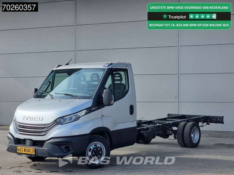 Zilver Nieuw 2025 Iveco Daily Van | € 39.900 - Afbeelding 1/3