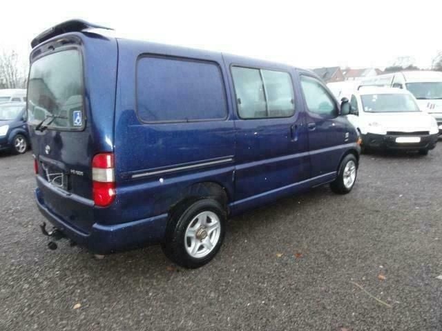Occasion Toyota HiAce 84 PK (61 kW) 2002 Blauw Van