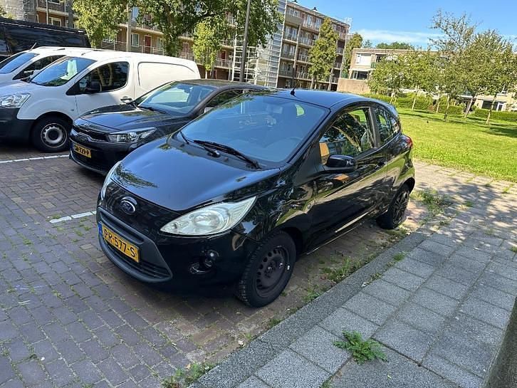 Zwart Occasion 2008 Ford Ka Trend Hatchback | € 2.400 (Duur) - Afbeelding 1/4