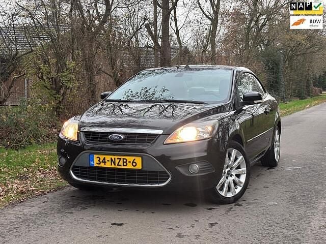 Zwart Occasion 2011 Ford Focus Titanium Cabriolet | € 3.950 - Afbeelding 1/4
