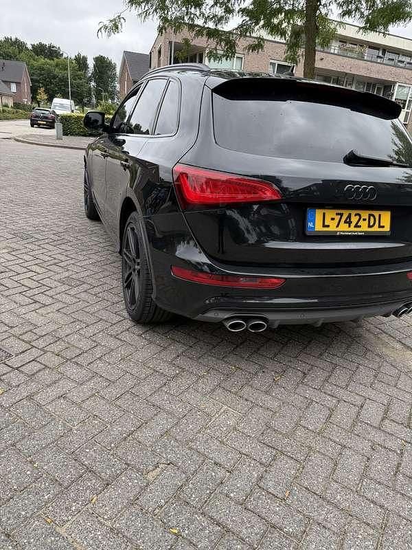 Zwart Gebruikt 2016 Audi SQ5 SUV | € 23.500 (Eerlijke prijs) - Afbeelding 1/4