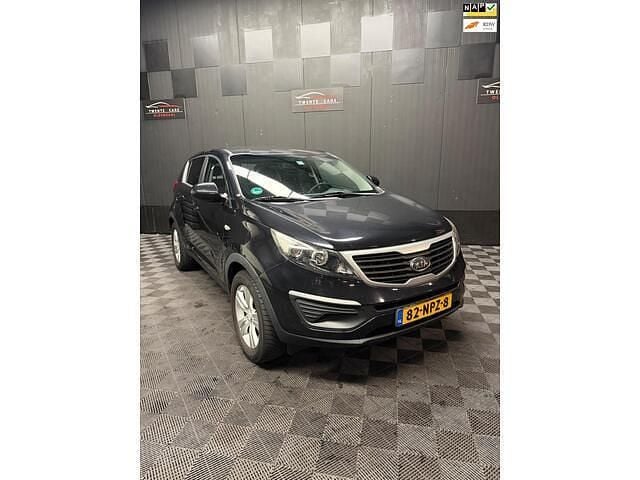 Zwart Gebruikt 2011 Kia Sportage SUV | € 6.450 (Eerlijke prijs) - Afbeelding 1/4