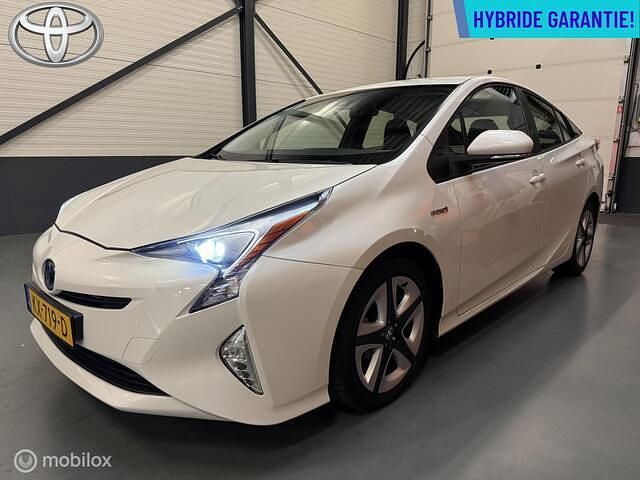 Wit Gebruikt 2016 Toyota Prius Executive Hatchback | € 13.650 - Afbeelding 1/4