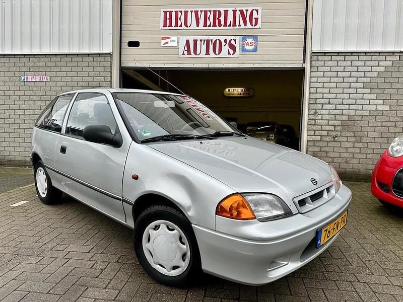 Occasion Suzuki Swift GLS 53 PK (38 kW) 2000 Grijs Hatchback