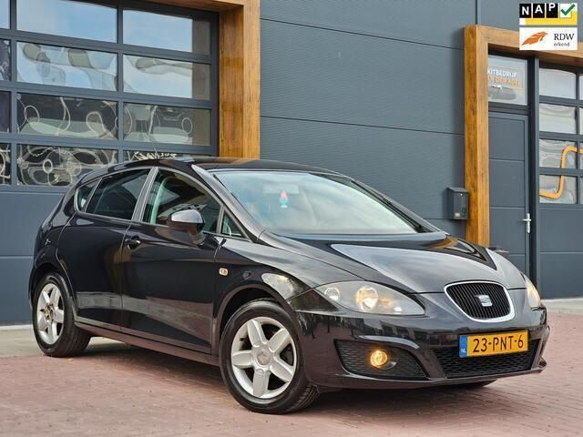 Zwart Gebruikt 2011 Seat Leon Copa Hatchback | € 3.950 (Eerlijke prijs) - Afbeelding 1/4