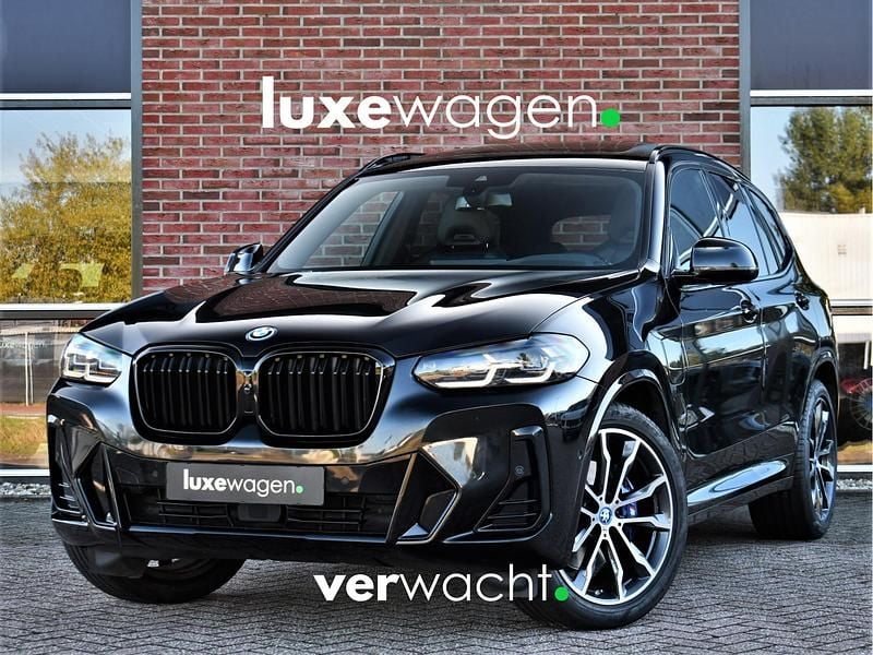 Zwart (metallic) Occasion 2023 BMW X3 M Sport SUV | € 49.900 (Eerlijke prijs) - Afbeelding 1/4