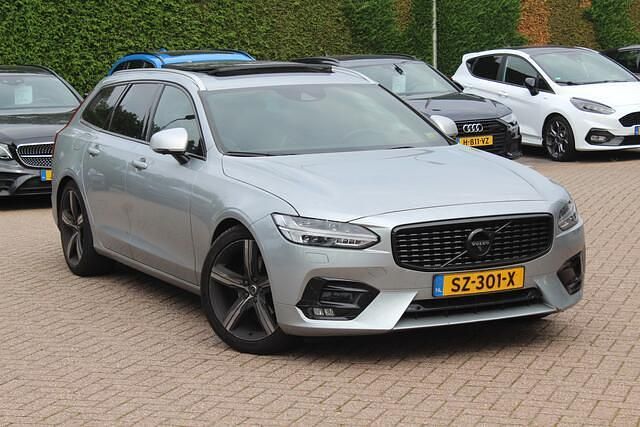 Grijs Gebruikt 2018 Volvo V90 R-Design Stationwagen | € 21.999 (Iets duurder) - Afbeelding 1/4