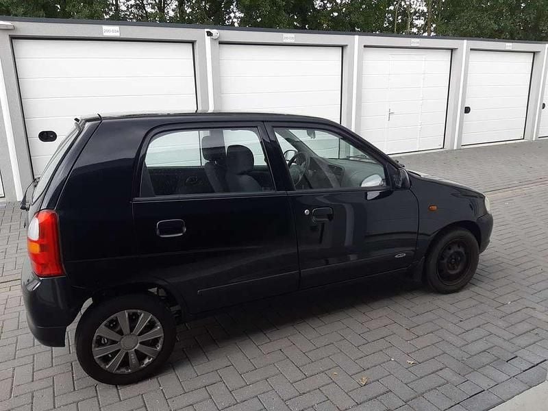 Zwart Gebruikt 2006 Suzuki Alto GLX Hatchback | € 1.000 (Eerlijke prijs) - Afbeelding 1/4