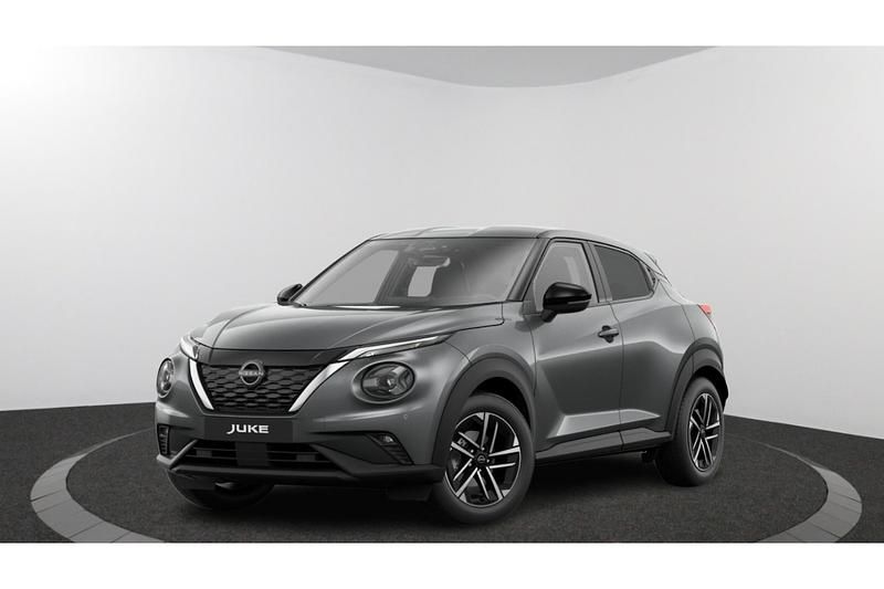Gunmetal grey (grijs metallic) Gebruikt 2024 Nissan Juke N-Connecta SUV | € 32.975 - Afbeelding 1/4
