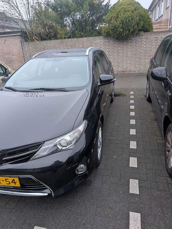 Occasion Toyota Auris 124 PK (91 kW) 2013 Zwart Stationwagen