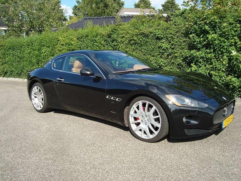 Zwart Gebruikt 2008 Maserati Granturismo Coupé | € 29.950 - Afbeelding 1/4