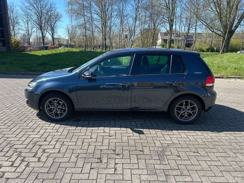 Blauw Gebruikt 2010 VW Golf VI Hatchback | € 5.300 (Eerlijke prijs) - Afbeelding 1/4