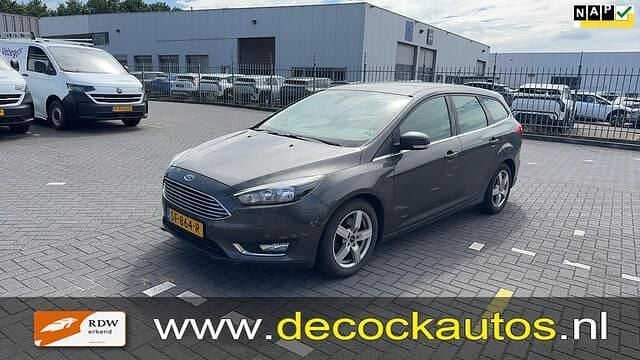 Grijs Gebruikt 2018 Ford Focus Titanium Stationwagen | € 10.750 (Super prijs) - Afbeelding 1/4