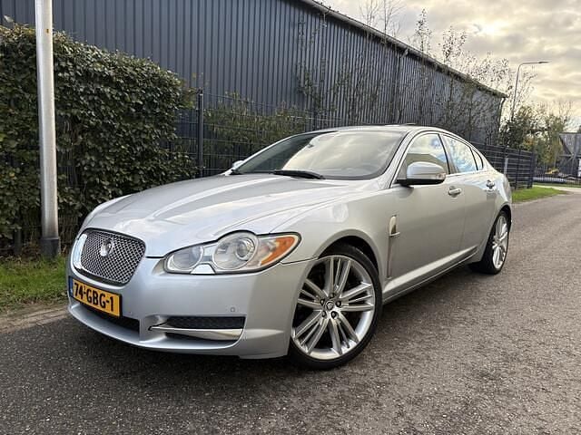 Grijs Gebruikt 2008 Jaguar XF Premium Luxury Sedan | € 2.950 - Afbeelding 1/4