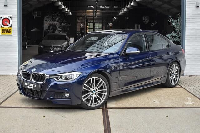 Blauw Gebruikt 2016 BMW 330 Comfort Edition Sedan | € 19.500 (Eerlijke prijs) - Afbeelding 1/4