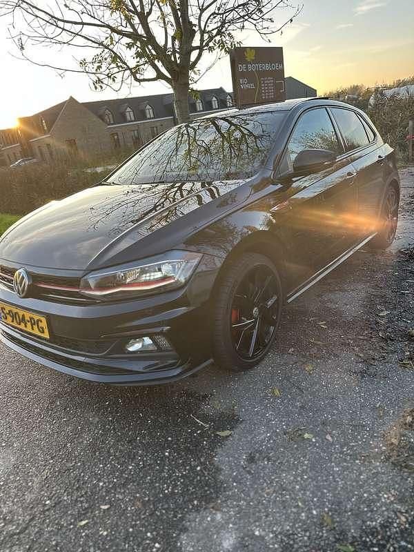 Zwart Gebruikt 2020 VW Polo GTI Hatchback | € 16.950 (Goede deal) - Afbeelding 1/4