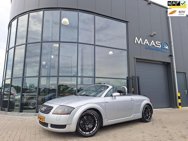 Grijs Gebruikt 2001 Audi TT Roadster Cabriolet | € 6.950 (Eerlijke prijs) - Afbeelding 1/4