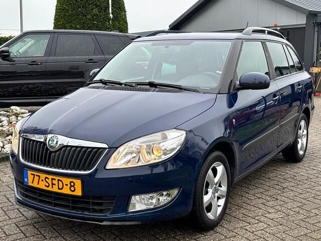 Blauw Gebruikt 2011 Skoda Fabia Stationwagen | € 4.450 (Eerlijke prijs) - Afbeelding 1/4