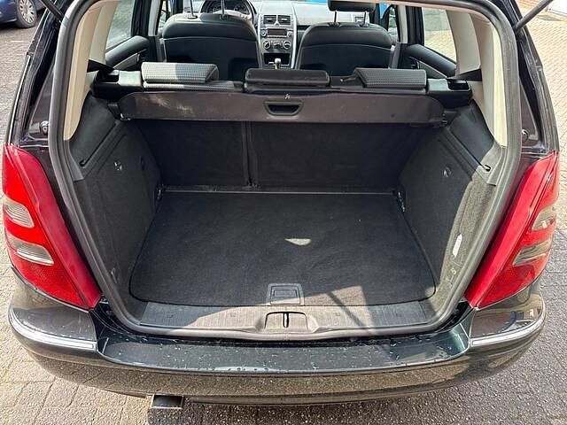 Occasion Mercedes A150 Avantgarde 95 PK (69 kW) 2005 Zwart MPV