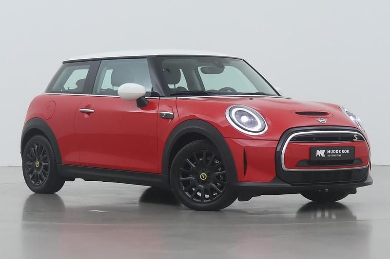 Occasion Mini Cooper Classic 135 kW (184 PK) 2023 Rood Hatchback