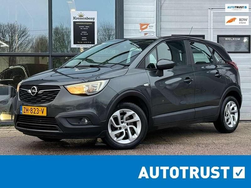 Grijs (metallic) Gebruikt 2018 Opel Crossland X Innovation SUV | € 11.350 (Goede deal) - Afbeelding 1/4